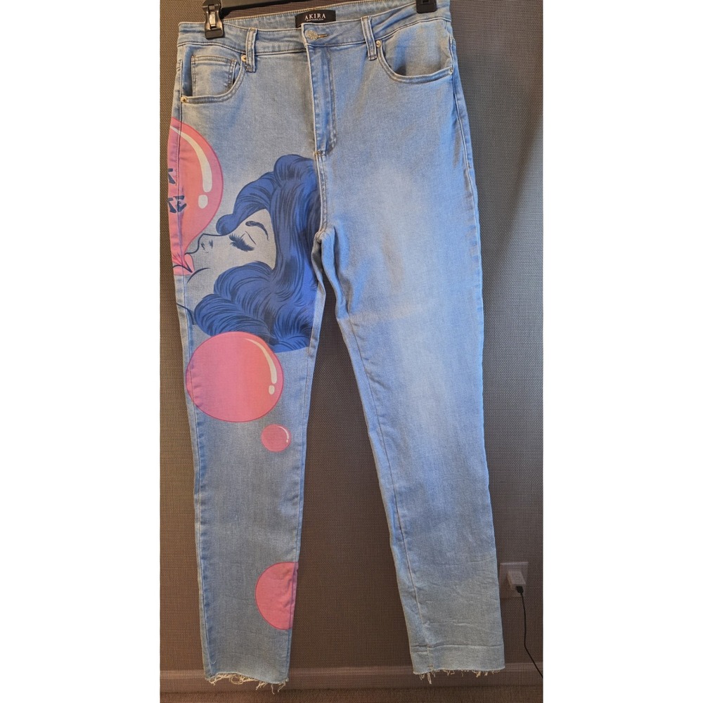 AKIRA Women's Pop Art Graphic Jeans Size 17 W32 Light Wash Raw Hem Bubble Print